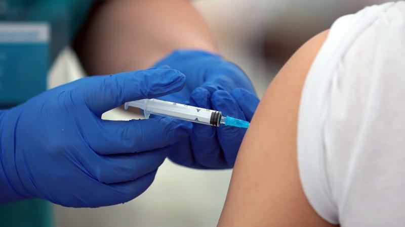 ГБУ "Шадринская поликлиника" информирует о работе дополнительных пунктов вакцинации